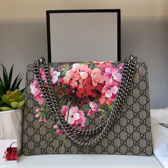 Authentic Gucci Medium Dionysus - Picture 3 of 5